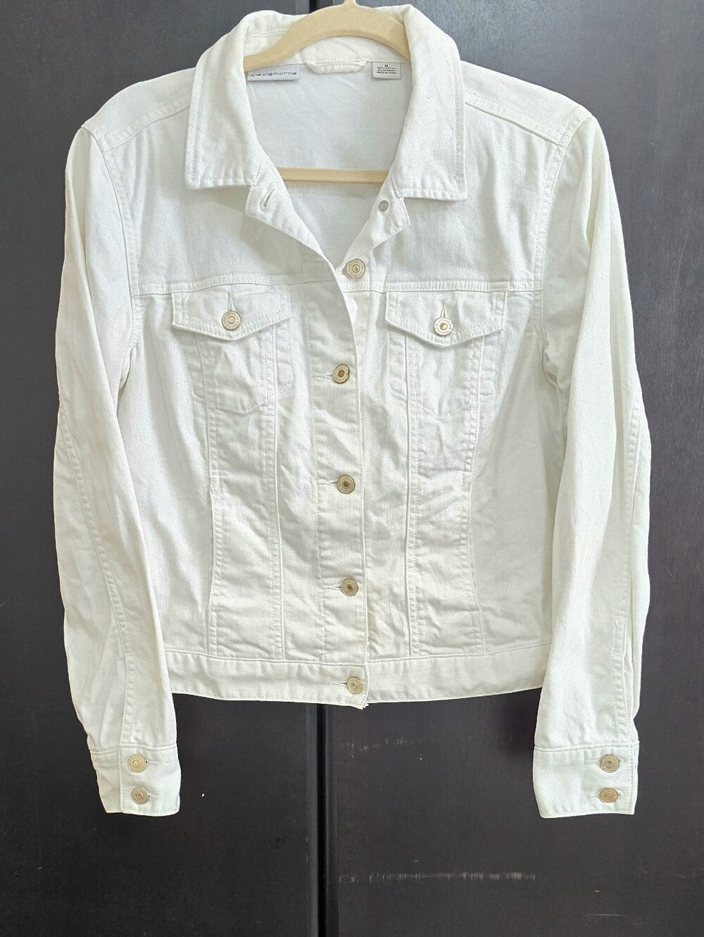 Size Medium, White Jean Jacket. Liz Claiborne Vintage.